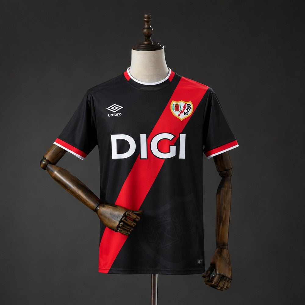 Camisa Rayo Vallecano 26/27 - Torcedor Preta e Vermelha