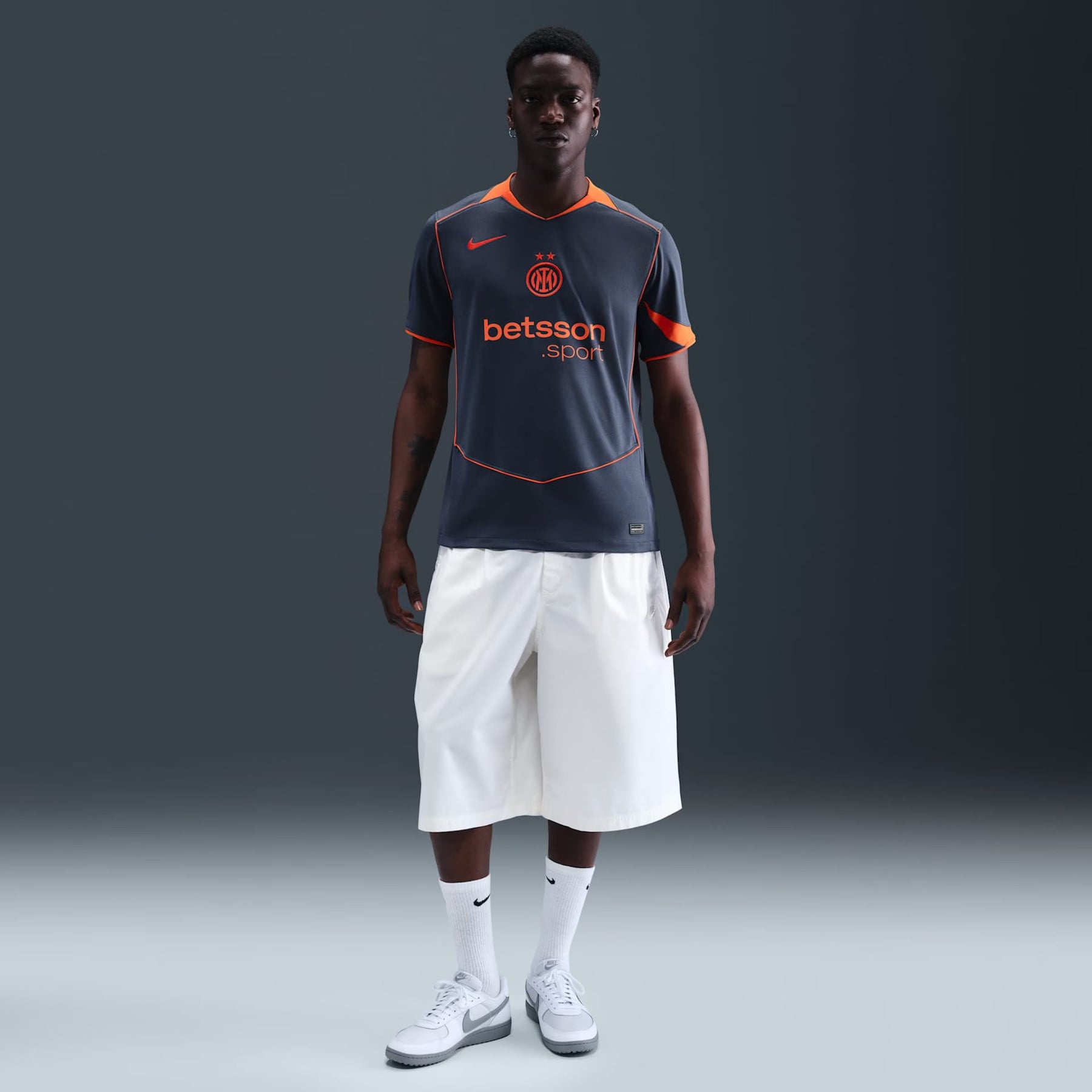 Camisa Inter de Milão III 25/26 - Torcedor Nike Masculina - Preta e Laranja