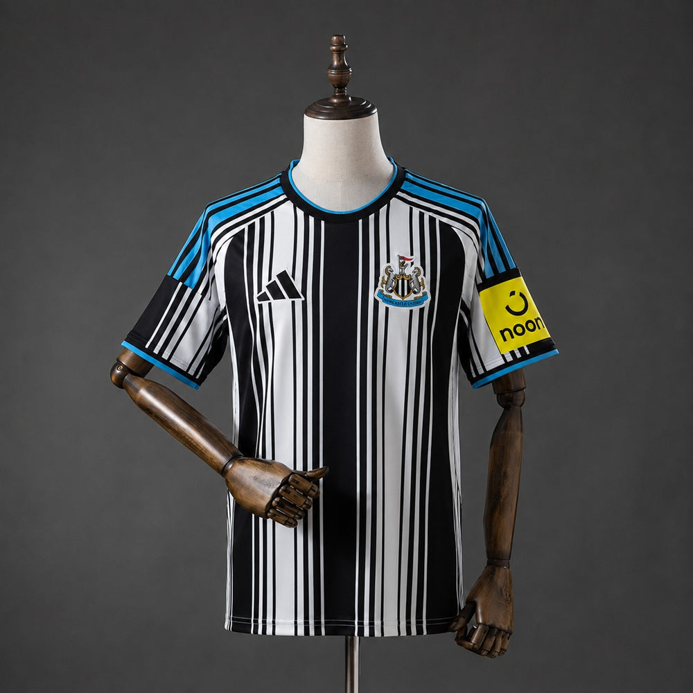 Camisa Newcastle 26/27 - Torcedor Preta e Branca Listrada