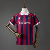 Camisa Levante 26/27 - Torcedor Grená e Azul Listrada