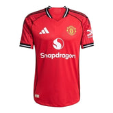 Camisa Manchester United I 25/26 - Torcedor Adidas Masculina - Vermelha com detalhes em preto