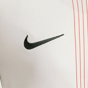 Camisa Chelsea II 25/26 - Torcedor Nike Masculina - Branca com detalhes em azul e vermelho