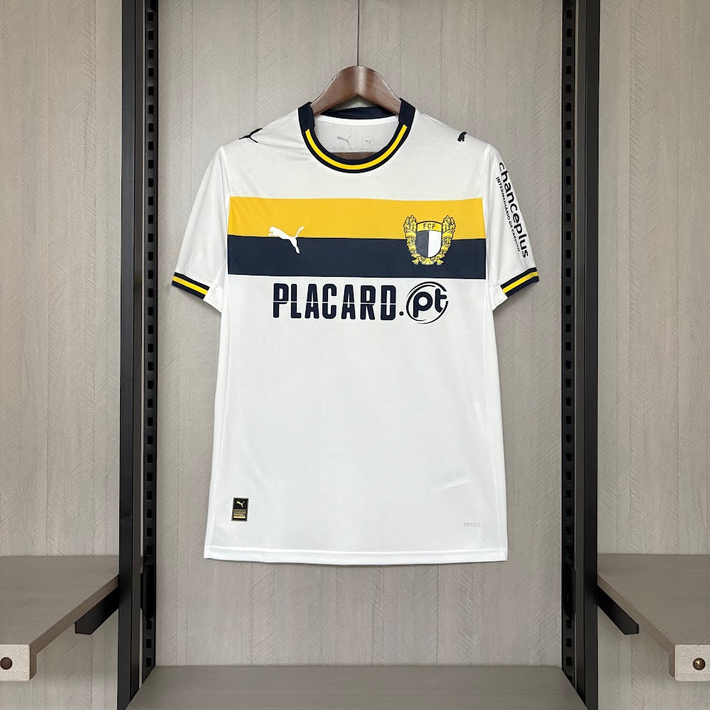 Camisa Famalicao 25/26 - Torcedor Branca e Dourada