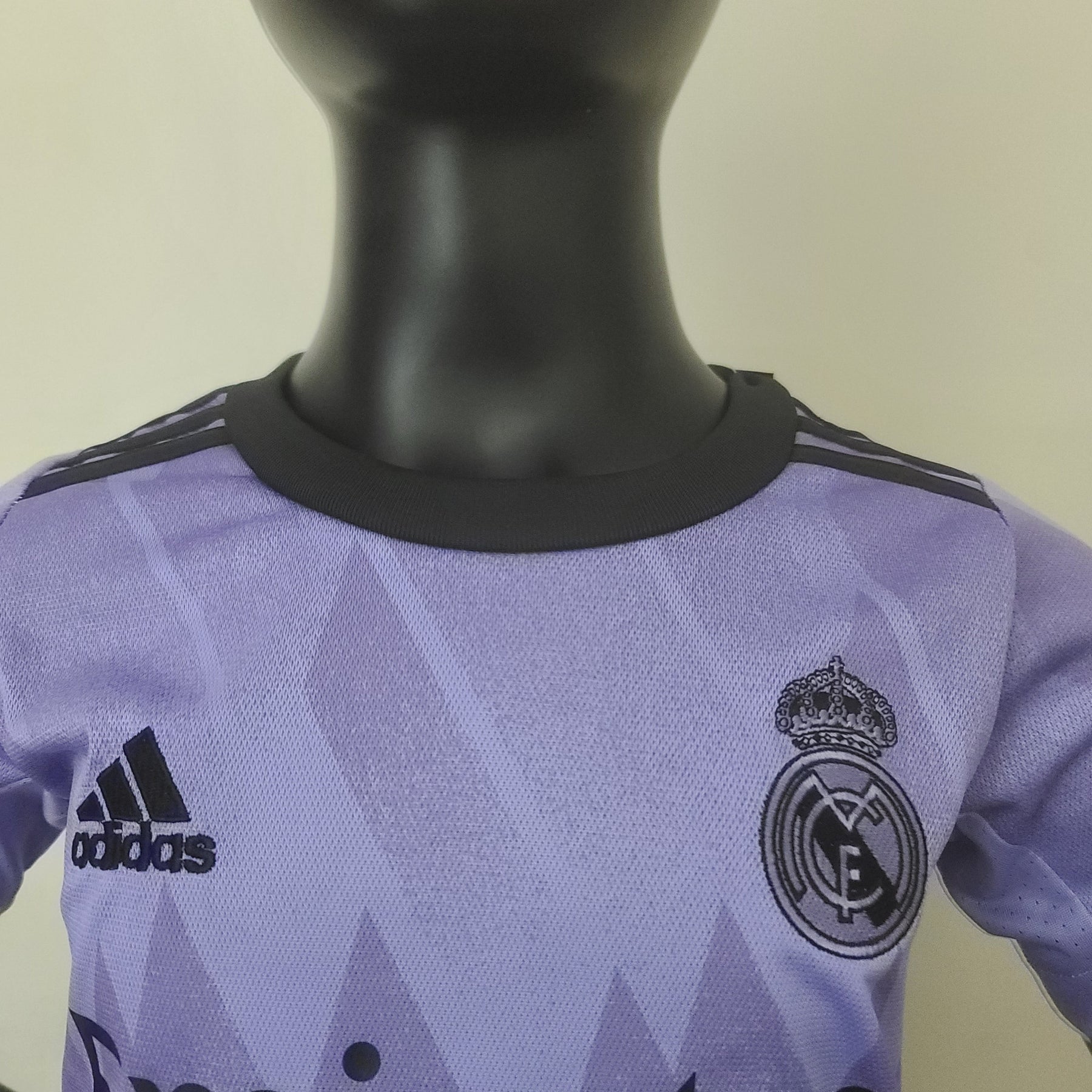Kit Infantil Real Madrid Reserva 22/23